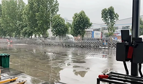 聚焦“封城”一周的鄭州凍品商：有人停業(yè)，有人睡倉庫，市場冷清進出困難…