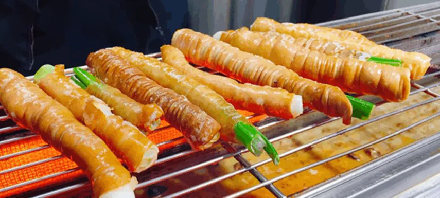 肥腸卷大蔥、鮮鹵肥腸...肥腸進(jìn)入全場(chǎng)景時(shí)代，重量級(jí)選手開(kāi)啟正面廝殺！鄭州預(yù)制菜展見(jiàn)分曉