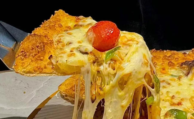 比格沖刺上市，海底撈、塔斯汀、皇家小虎、小薩牛牛等紛紛發(fā)力，披薩江湖激戰(zhàn)正酣